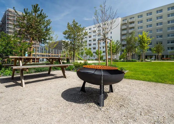 Urban & Green By Ambiente شقة براتسيلافا