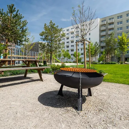 Urban & Green By Ambiente Lägenhet Bratislava